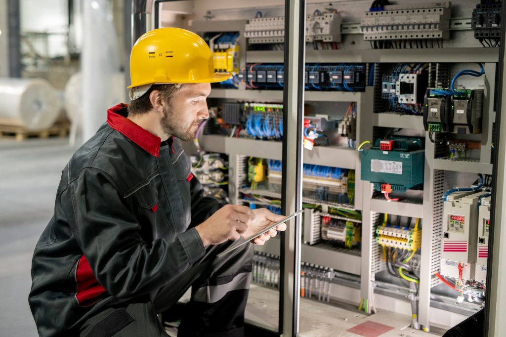 IEA srl impianti elettrici